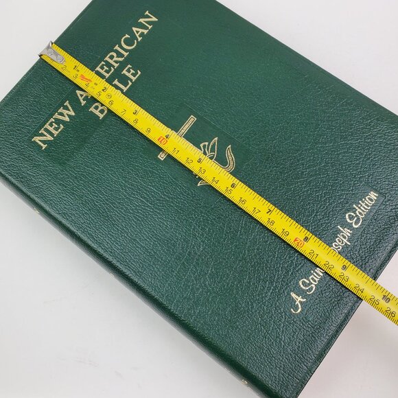 New American Bible Saint Joseph Giant Print Vintage 90s Gold Gilded Unread - Picture 10 of 11